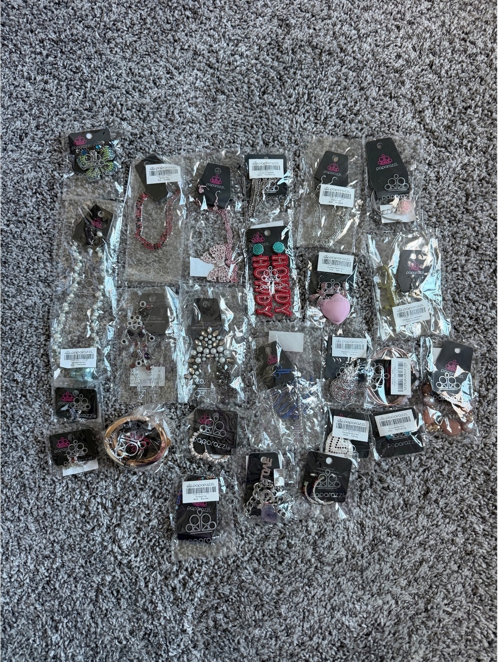 Paparazzi Jewelry Lot of 25, Mix New Necklaces, Bracelets, Earrings Assorted.